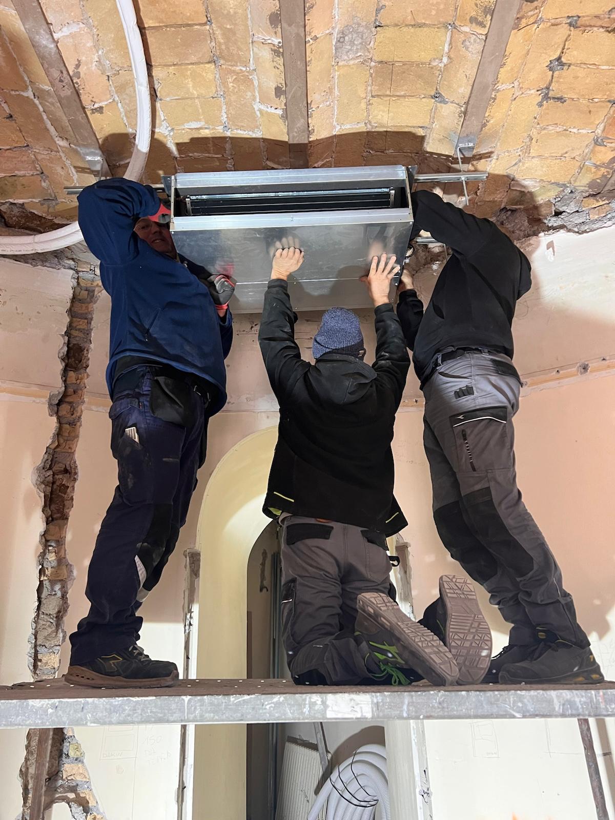 Installazione fan coil a soffitto